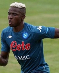 乐竞官网- 奥斯梅恩伤愈复出，那不勒斯迎及时雨  